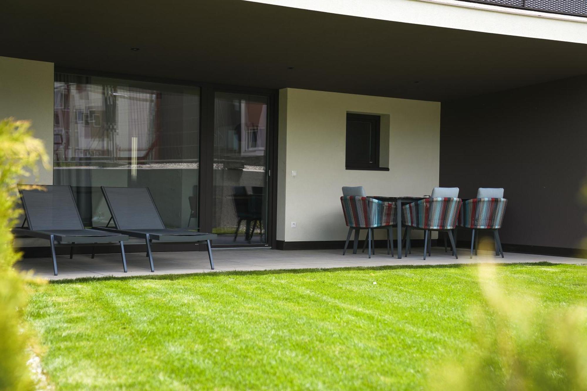 Residence Montani ลาเซส ภายนอก รูปภาพ