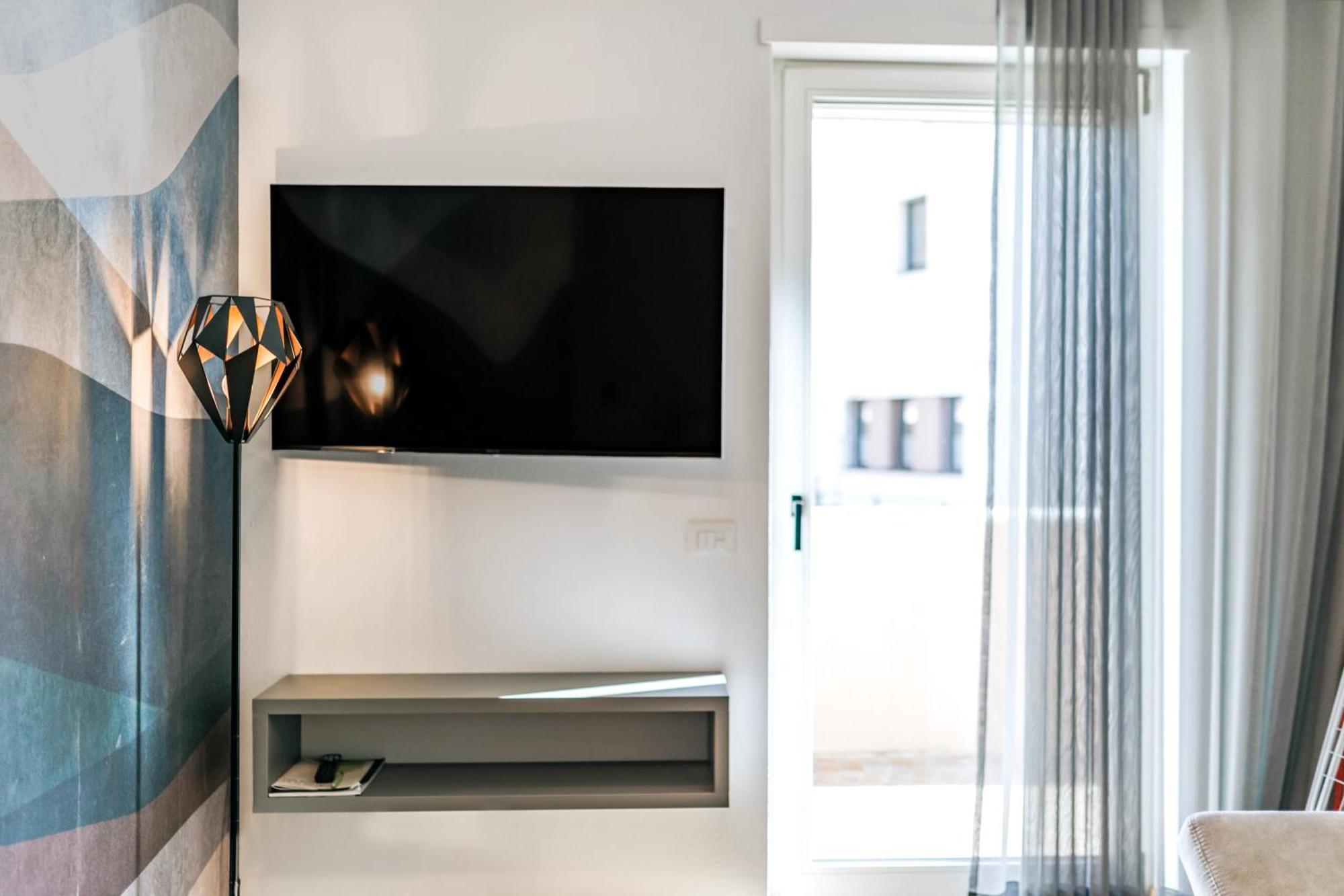 Residence Montani ลาเซส ภายนอก รูปภาพ